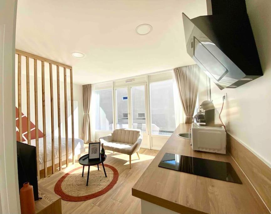 Studio Design Au Centre De Реймс Экстерьер фото